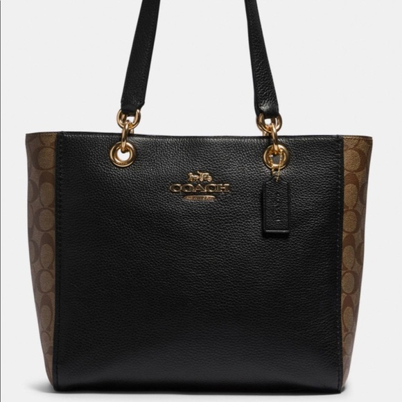 Coach Handbags - NWT Coach Jes Leather signature handbag tote